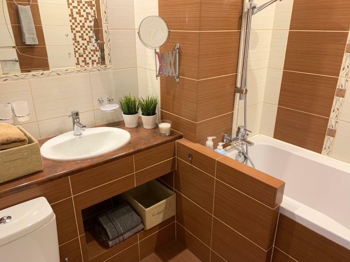 Apartament Zelazna 11 Lägenhet Stary Toruń Exteriör bild